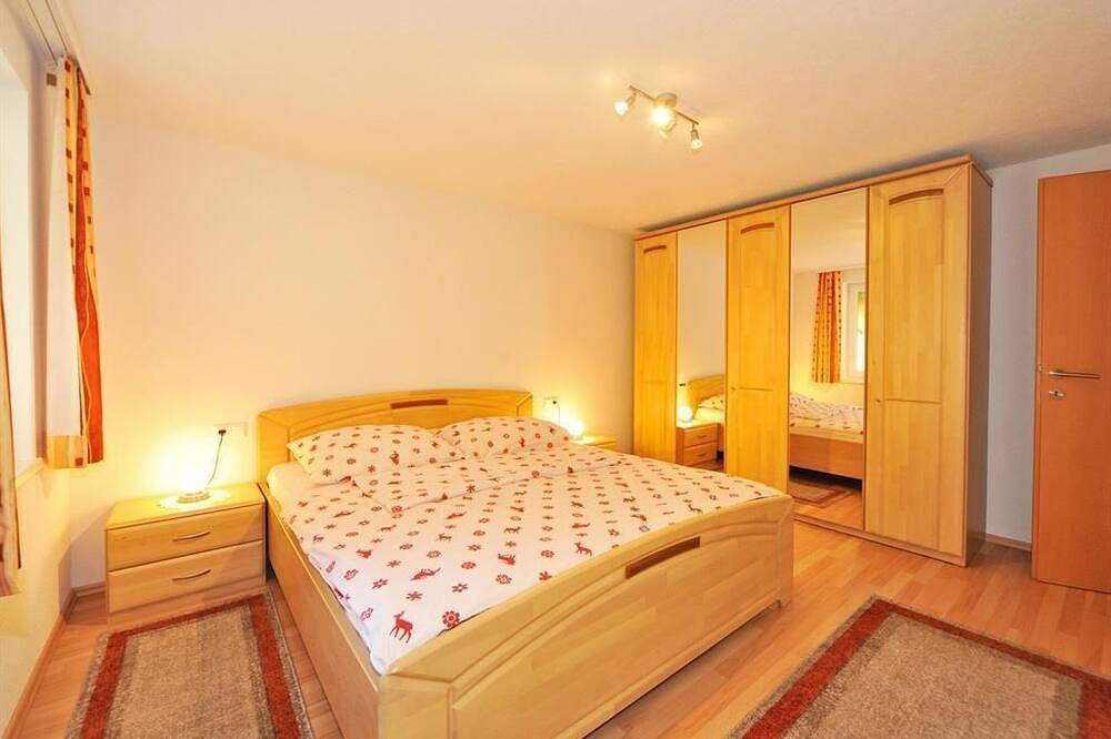 Ferienhäuschen für 2-4  Personen - Landhaus Ebner in Millstatt, Bezirk Spittal an der Drau