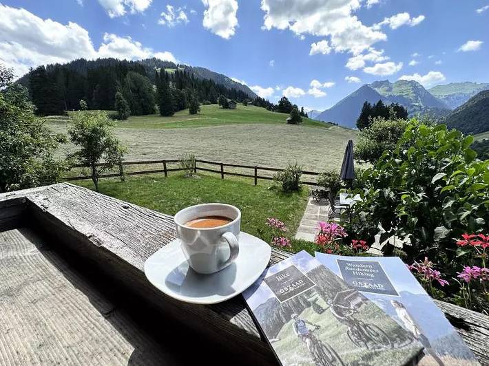 Hütte für 6 Personen, mit Balkon in Gstaad