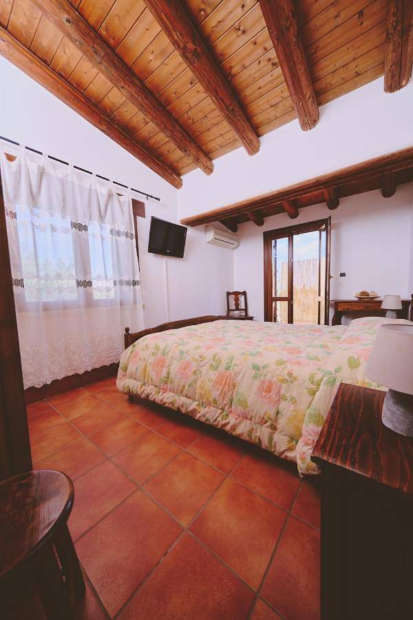 Chambre d’hôte pour 2 personnes, avec balcon ainsi que vue et jardin à Avola - 3