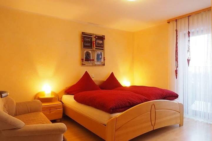 Ferienwohnung für 4 Personen, mit Balkon und Garten