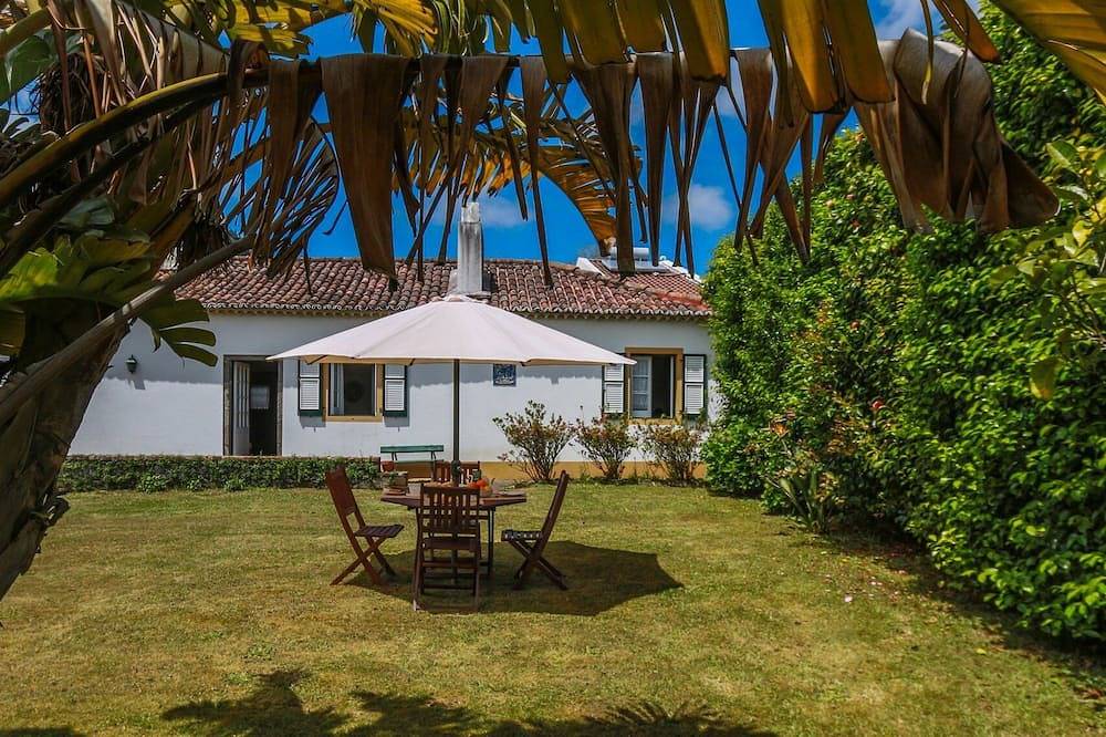 Guestready - Domus Adepta Family w/ Garden in São Miguel Island, Furnas