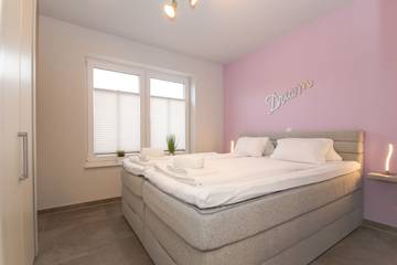 Ferienwohnung für 2 Personen in Norddeich Mole, Norddeich, Bild 1