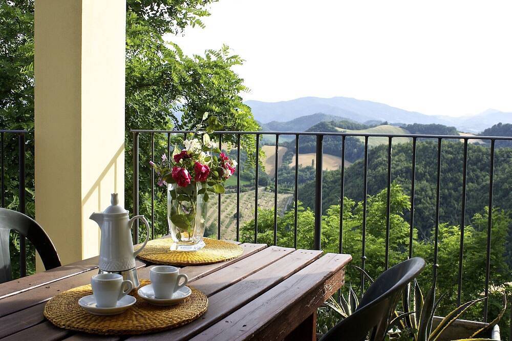 Geheel appartement, Studio in Casalfiumanese bij Vena del Gesso in Casalfiumanese, Provincie Bologna