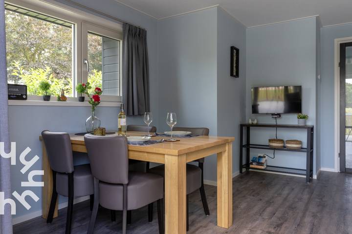 Am Fluss Tjonger gelegenes Ferienhaus für 4 Personen mit Boot in Bantega, Friesland in Friesland