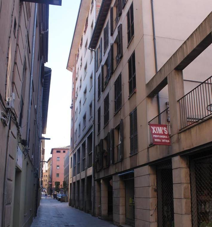 Gîte pour 4 personnes, avec balcon et jacuzzi à Vic - 2