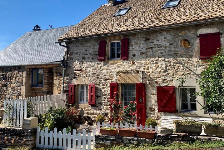 Location de vacances pour 6 personnes, avec jardin et vue dans Les Salces - 3