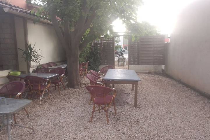 Gîte pour 2 personnes, avec jardin à Cuers - 4