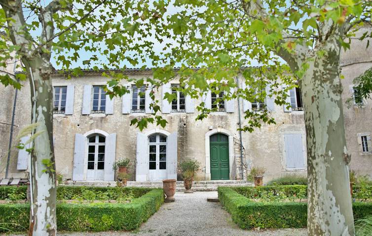 Location de vacances pour 14 personnes, avec Terrasse et Piscine à Sauve