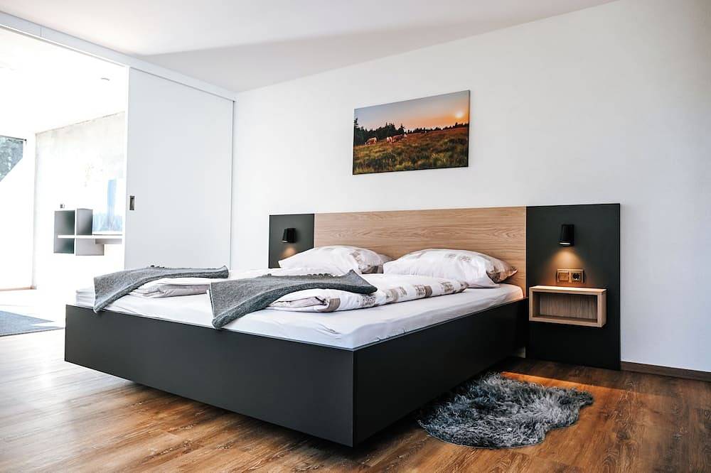 Entire apartment, Gardenoasis: Exclusive Seehalde apartment in Suedlicher Schwarzwald, Schluchsee