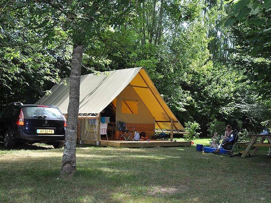 Camping Brantôme Peyrelevade - Tienda de lona y madera 4 personas - Amazonas (sin instalaciones sanitarias) in Brantôme en Périgord, Périgord Vert