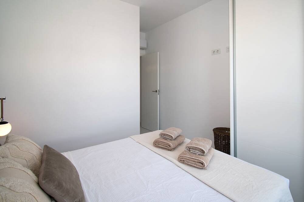 Entire apartment, Luxury apartment with roof terrace in San Miguel de Salinas, Costa Blanca