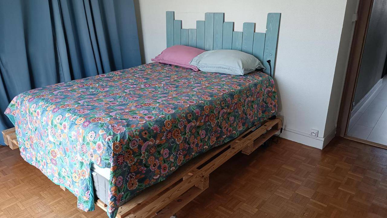 Appartement de vacances entier, Chambre chez moi,chez vous vue sur les vignes in Libourne, Région de Libourne