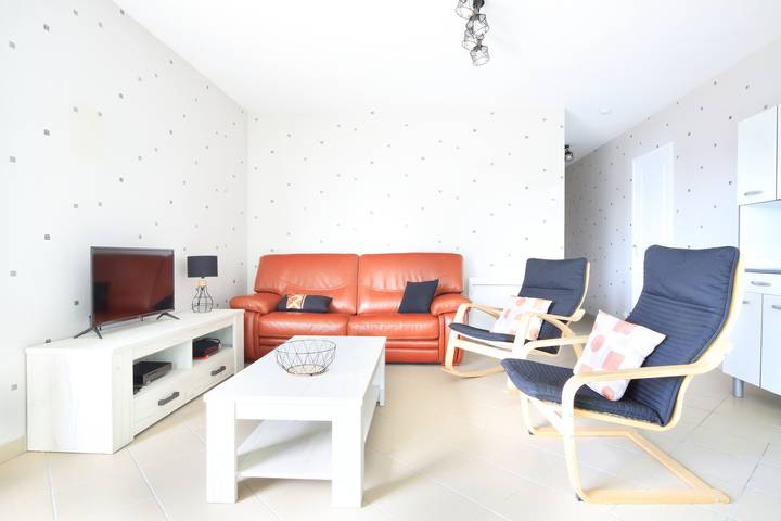 Location de vacances pour 8 personnes, avec terrasse et jardin à Denneville - 2