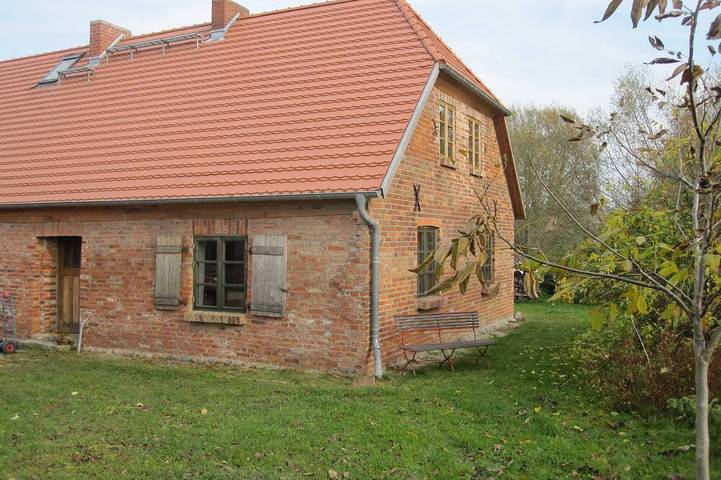 Ferienwohnung für 6 Personen, mit Sauna und Garten in Borrentin