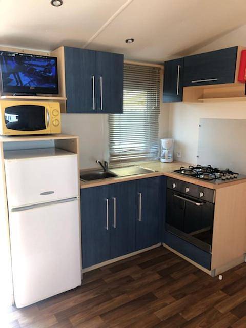 Gîte pour 8 personnes, avec Terrasse et Piscine à Biville-sur-Mer - 3