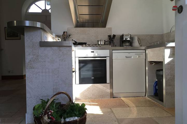 Location de vacances pour 5 personnes, avec jardin et terrasse à Savigny-lès-Beaune