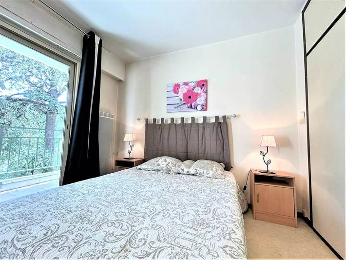 Gîte pour 2 personnes, avec vue et balcon à Gréoux-les-Bains - 3