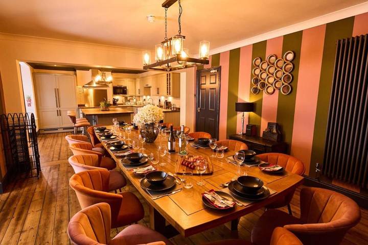 Holiday rental for 14 people, with Terrace and Garden as well as View in Lyndhurst