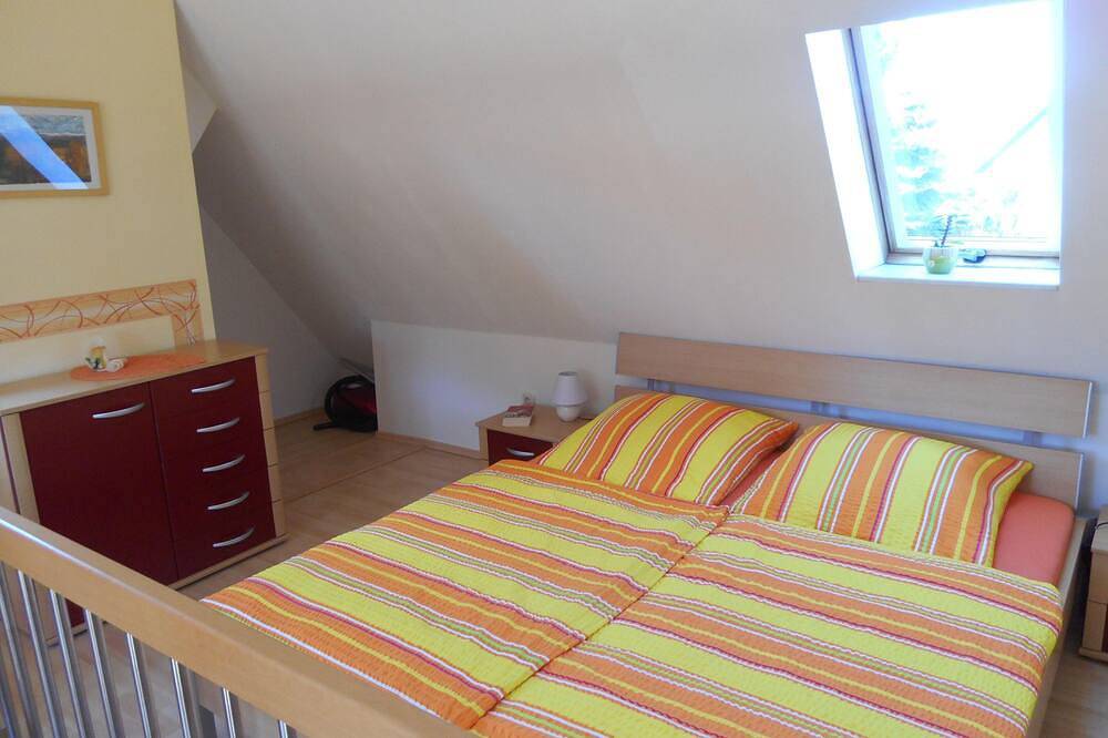 Geheel appartement, Rothers Ferienwohnung in Annaberg-Buchholz, Ertsgebergte