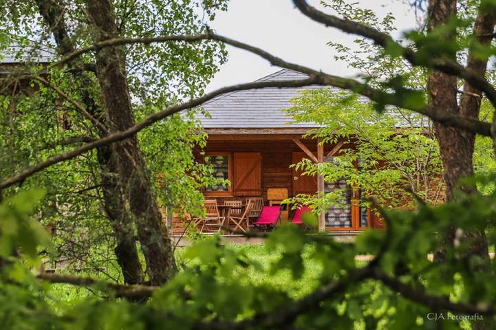 Chalet pour 6 personnes, avec terrasse ainsi que sauna et piscine - 1