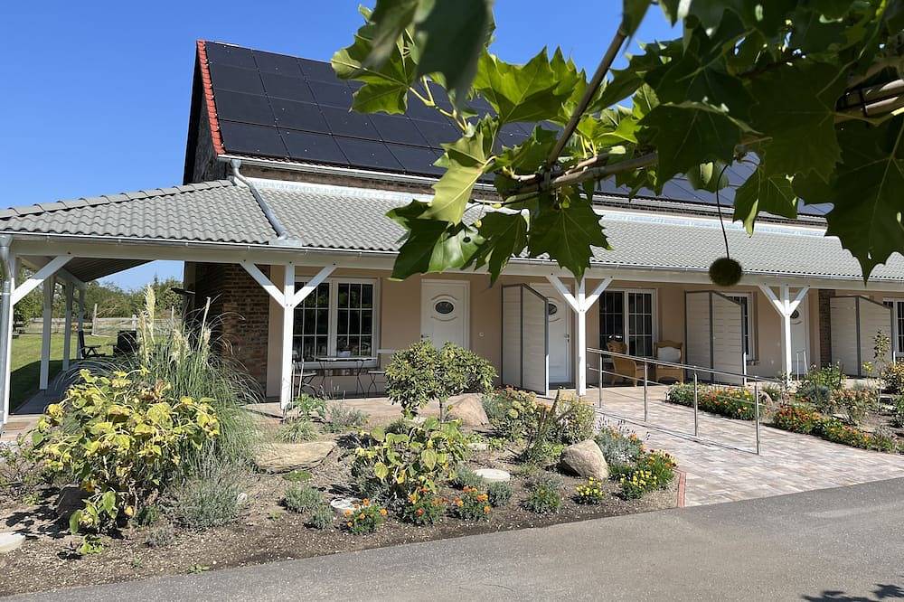 Ganze Wohnung, Barrierefreie Wohnung \"Lena\" auf dem Bauernhof, auch für Rollstuhlfahrer in Zahna-Elster, Fläming