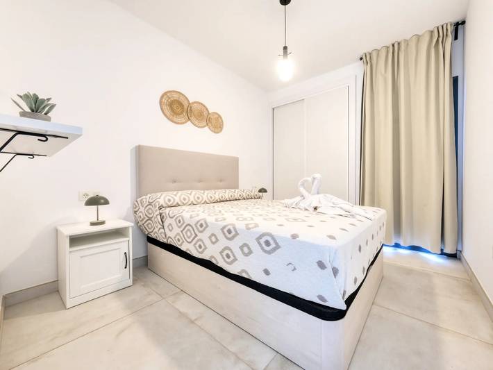 Location de vacances pour 6 personnes, avec terrasse à La Santa - 2