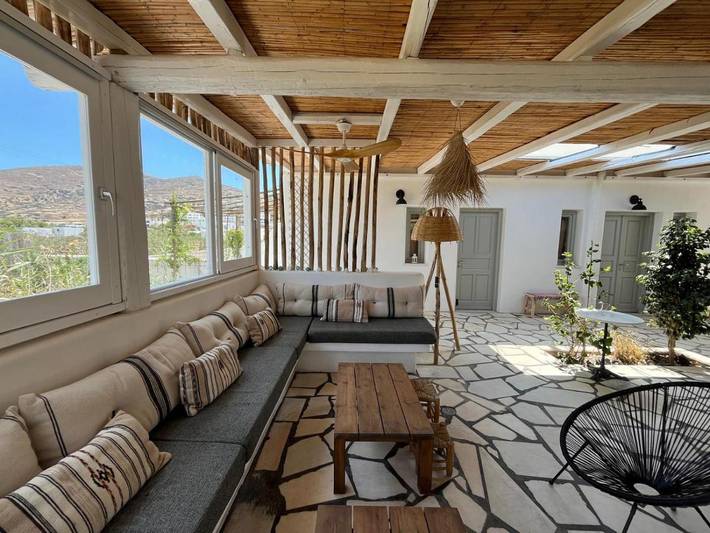 Location de vacances pour 8 personnes, avec jardin ainsi que vue et terrasse dans Chora (Ios)