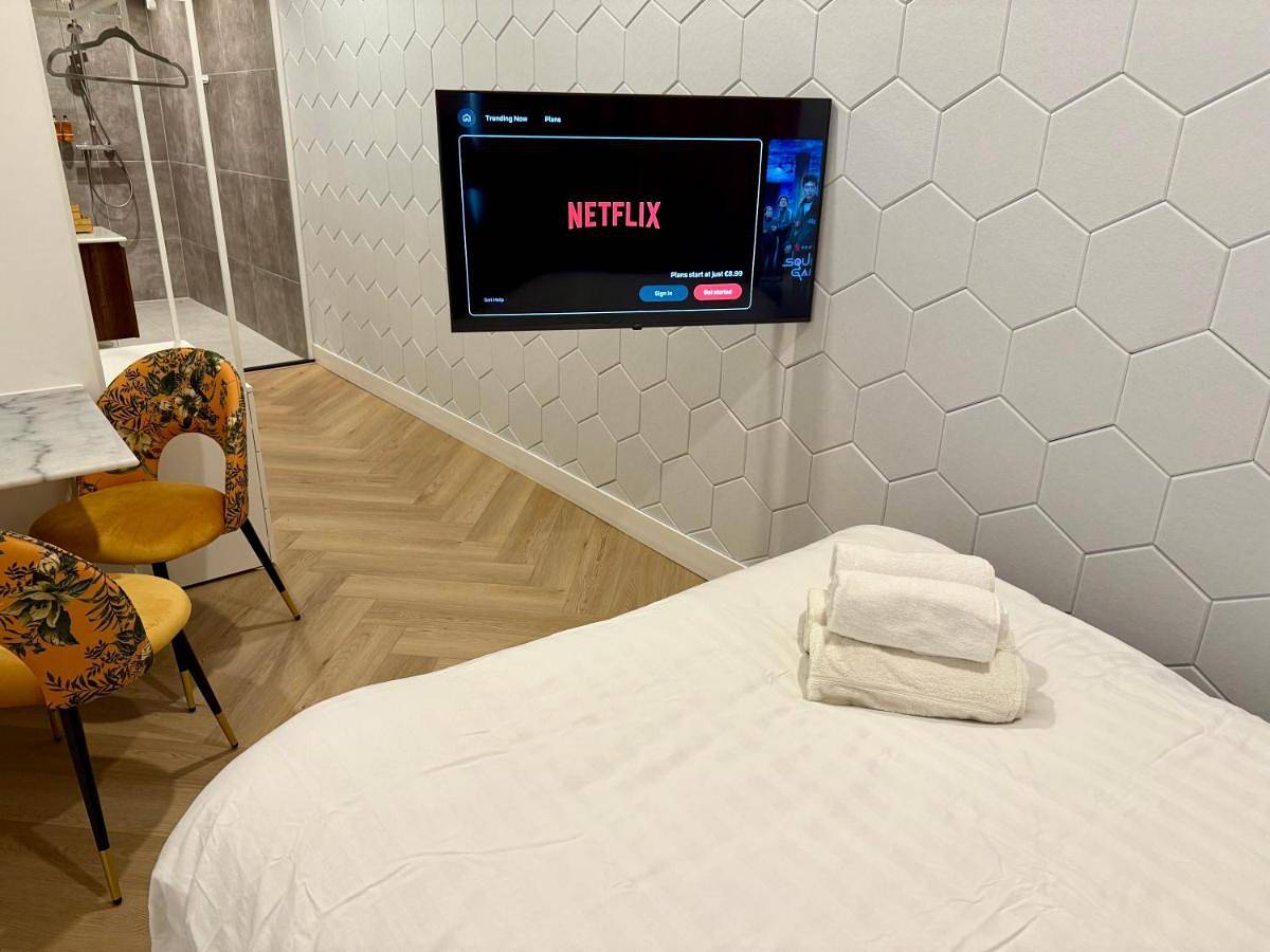 Deluxe Studio in Utrecht, Bestuur Regio Utrecht