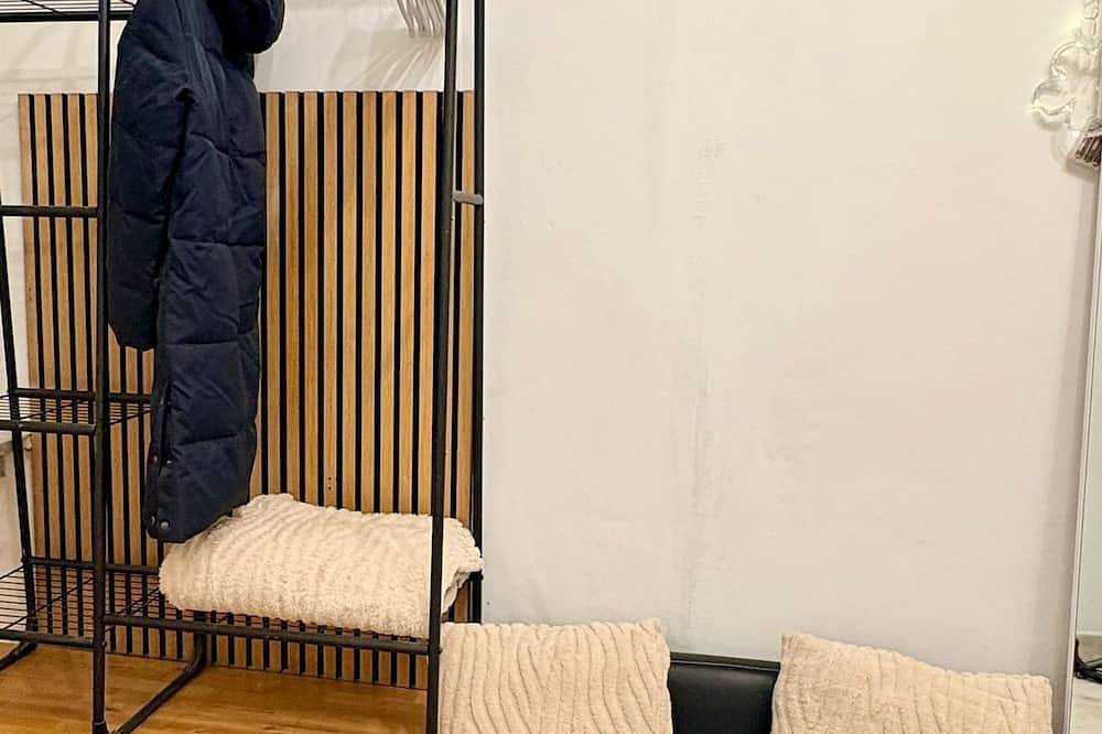 Entire apartment, Renovated & Cozy apartment with classy bathroom! in Frankfurt am Main, South Hesse