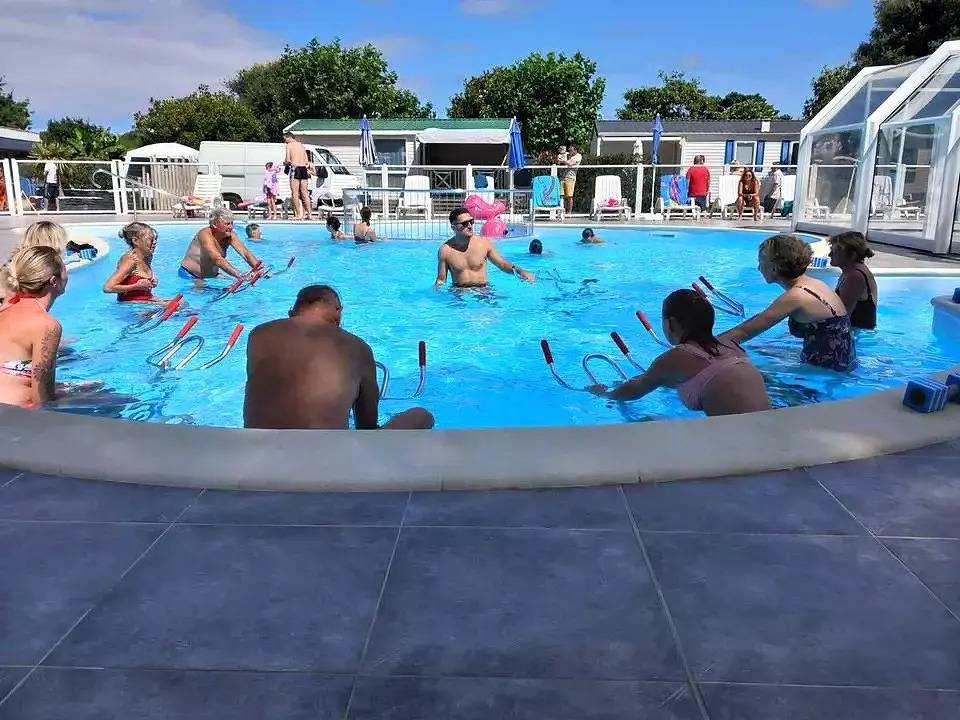 Mobil Home 3 Pièces 4 Personnes + Tv in Talmont-Saint-Hilaire, Vendée