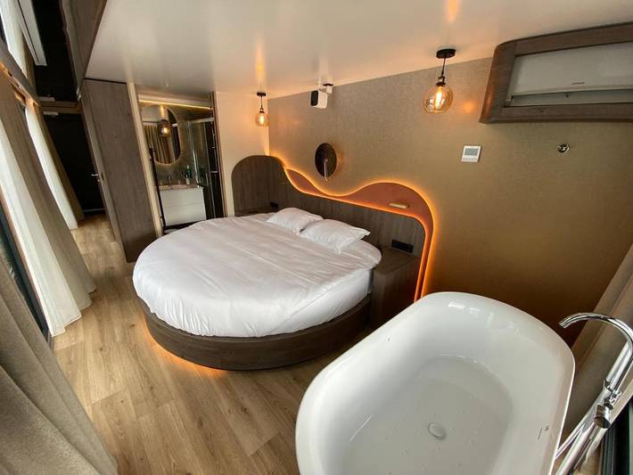 Hôtel pour 2 personnes, avec terrasse et jacuzzi à La Ferté-sous-Jouarre - 4