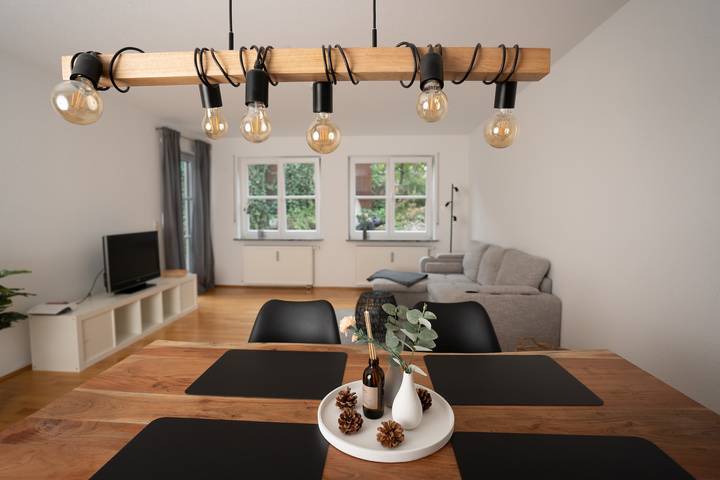 Ganze Wohnung, 'Lo Ferienwohnung' mit Terrasse und Wlan in Friedrichshafen, Region Bodensee-Oberschwaben