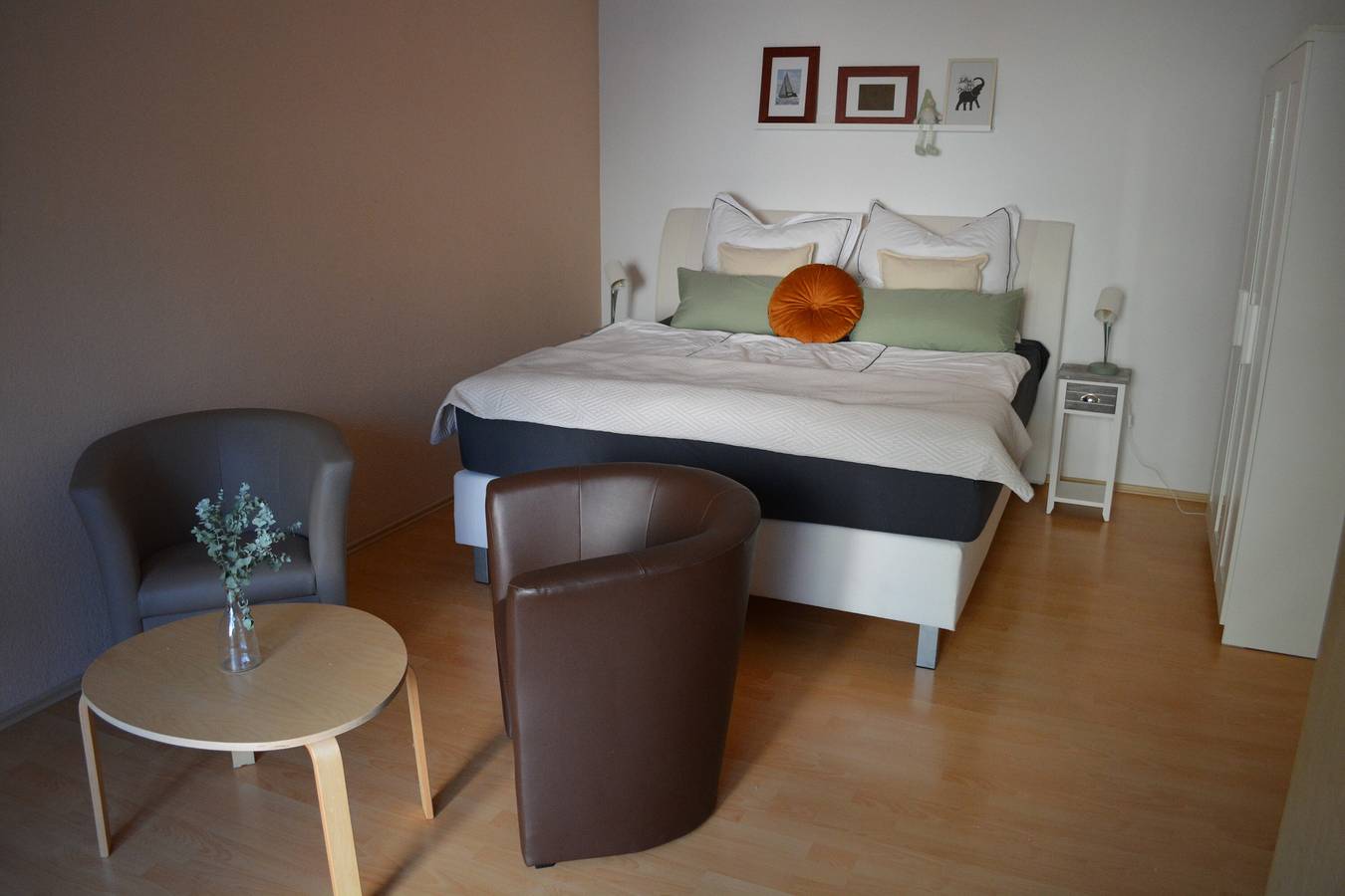 Ganzes Studio, Studio 'Komfort-Apartment mit Terrasse' mit privater Terrasse und Wlan in Estenfeld, Romantische Straße