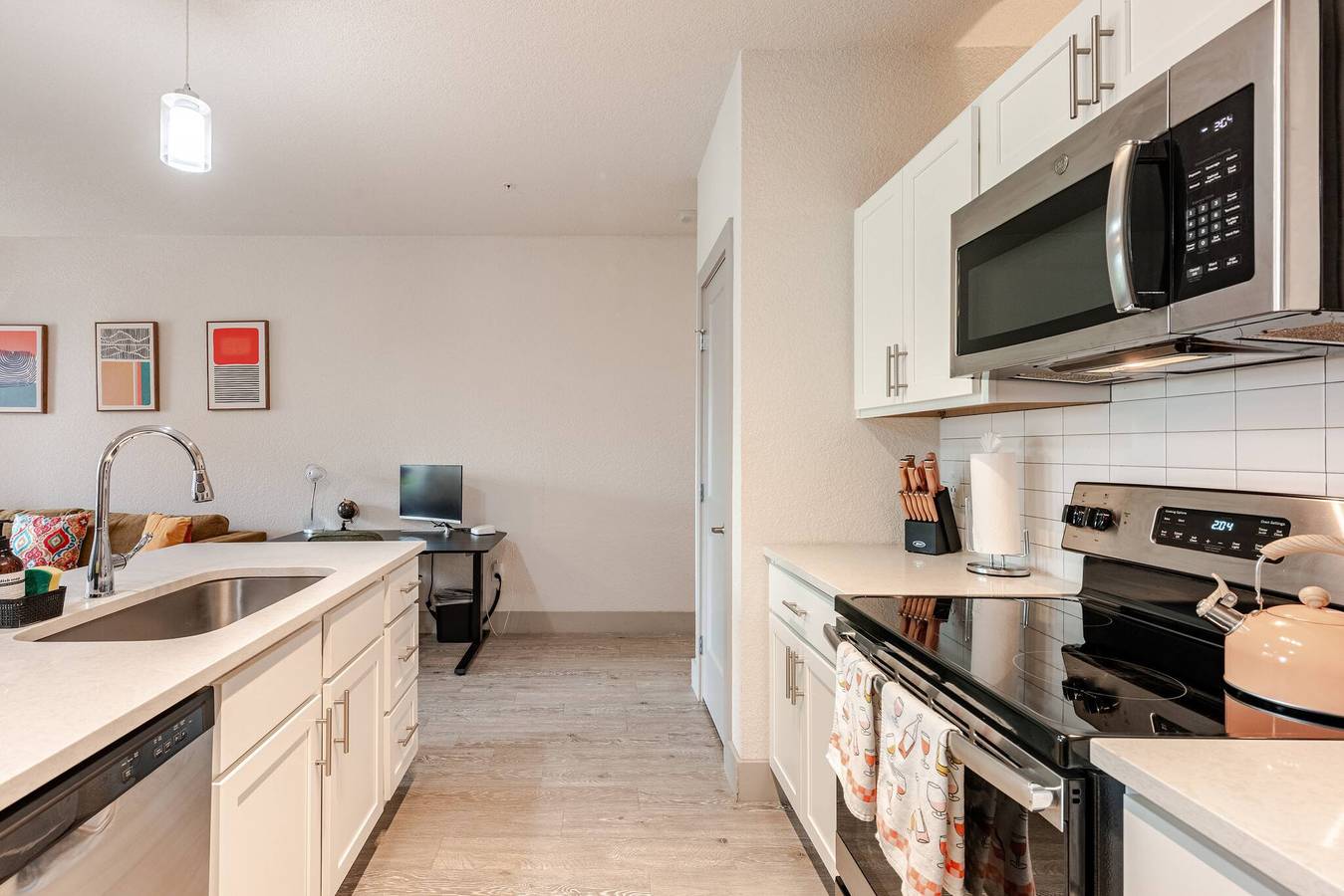 Apartamento vacacional entero, Balcón con vistas al río y vistas a Pearl Pool Estacionamiento opcional 2 Estacionamiento gratuito in San Antonio, Condado de Bexar