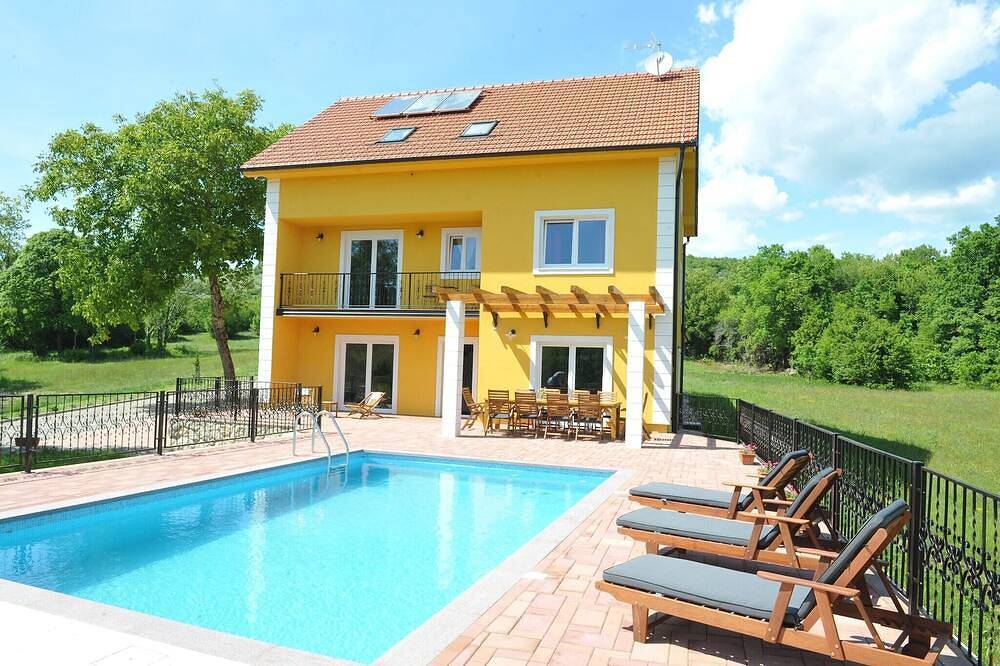 Villa in Tijarica mit privatem Pool in Makarska Riviera