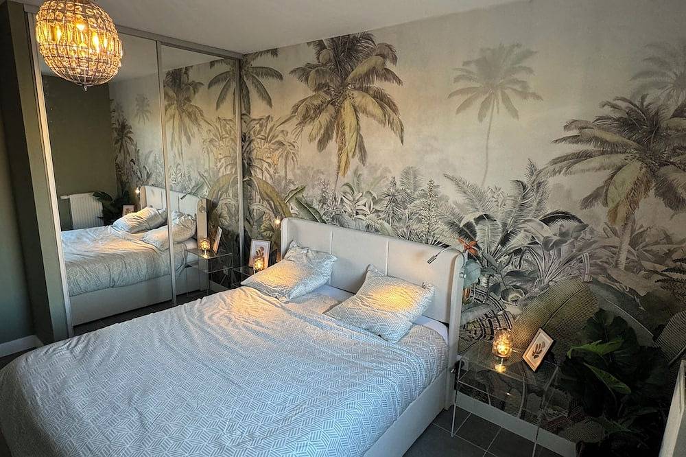 Entire apartment, Appartement Avec Jardin Neuf et Élégant Dans une Résidence Calme in Villeneuve-lès-Avignon, Nimes region