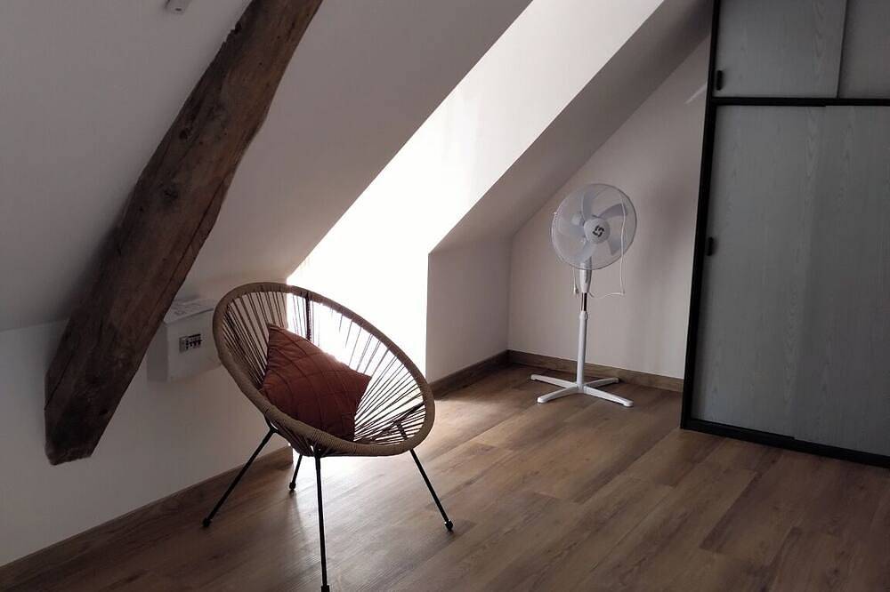 Grange amenagée avec un grand parc cloturé ,idéal pourles familles, in Mayrac, Lot