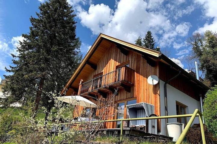 Ferienhaus für 5 Personen, mit Balkon und Sauna sowie Garten, mit Haustier in Millstatt