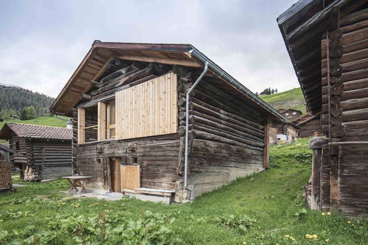 Chalet für 4 Personen, mit Terrasse und Garten in der Lenzerheide