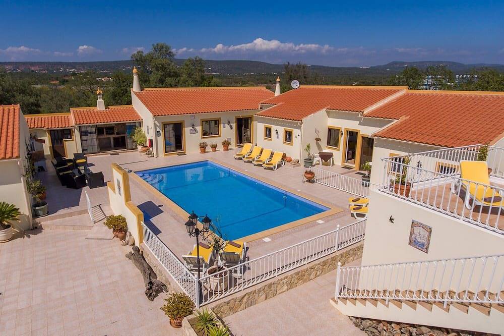 Ideale per gruppi numerosi! Bed and breakfast 4**** con tutti i comfort moderni in São Bartolomeu de Messines, Distretto di Faro