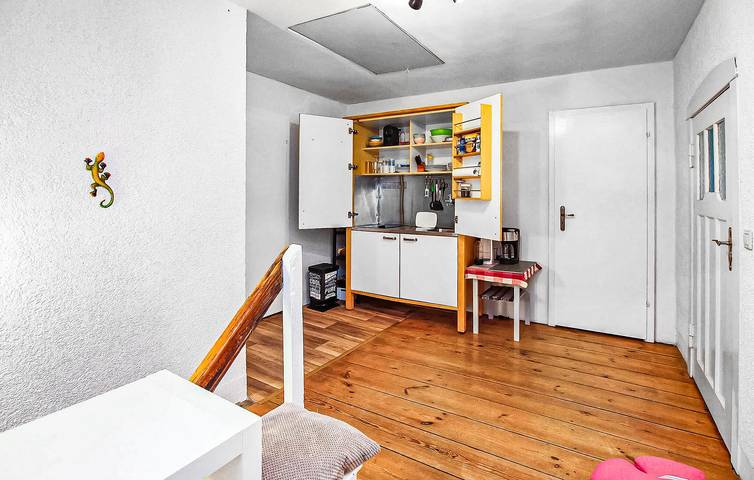 Ganze Ferienwohnung, Rückzugsort im Stadtzentrum mit Flussblick in Kieve, Müritz