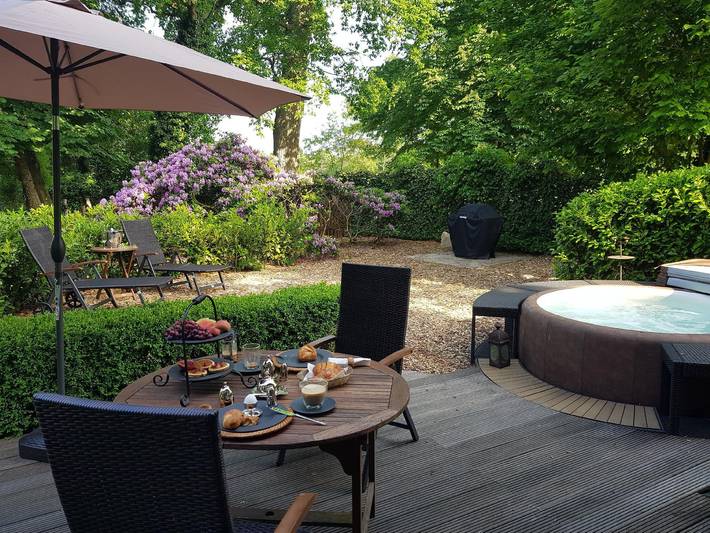 Ferienhaus für 2 Personen, mit Whirlpool und Garten sowie Terrasse - 1