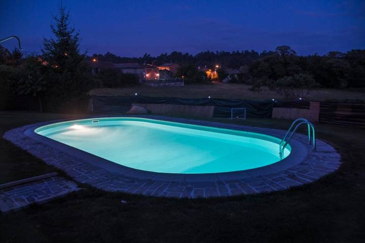 Casa rural para 2 personas, con Terraza además de Jardín y Piscina en Provincia de Orense