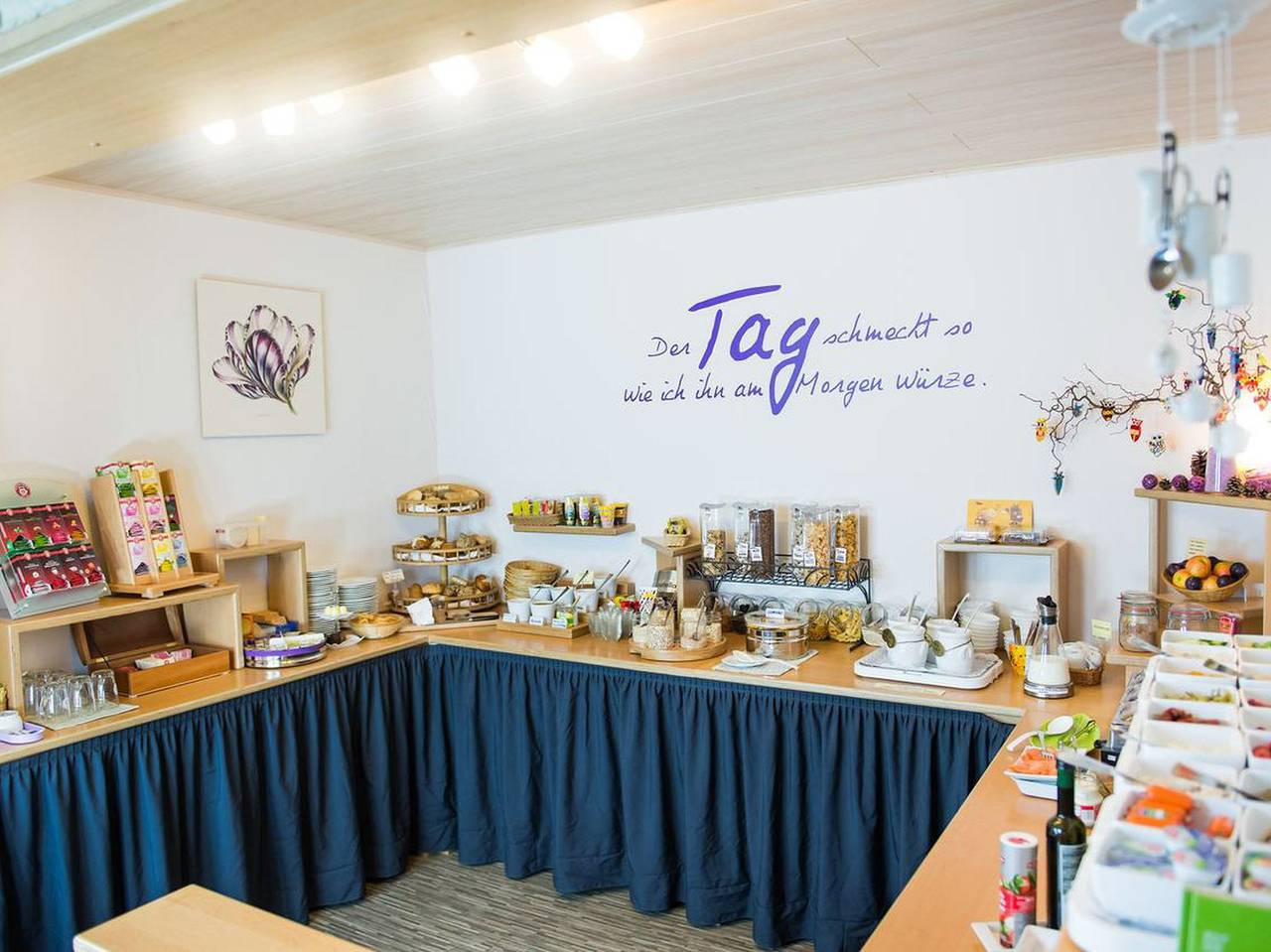 Hotel-Restaurant Burgblick - Dreibettzimmer mit Dusche und Wc in Thallichtenberg, Saar-Nahe-Bergland