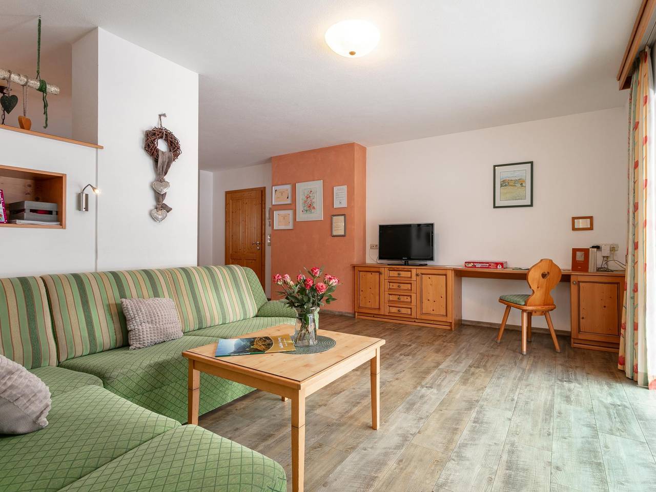 Ganze Wohnung, Ferienwohnung im Salzburger Land mit Bergblick in Loferer und Leoganger Steinberge, Leogang