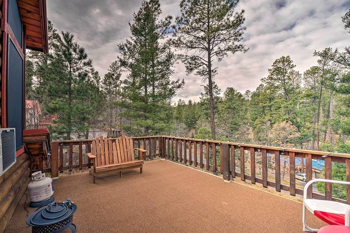 Vacation rental for 8 people, with yard and hot tub in Ruidoso