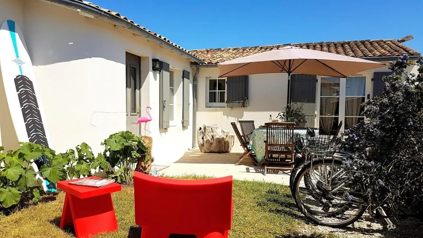 Casa de vacaciones para 6 personas, con piscina además de vistas y jardín - 1
