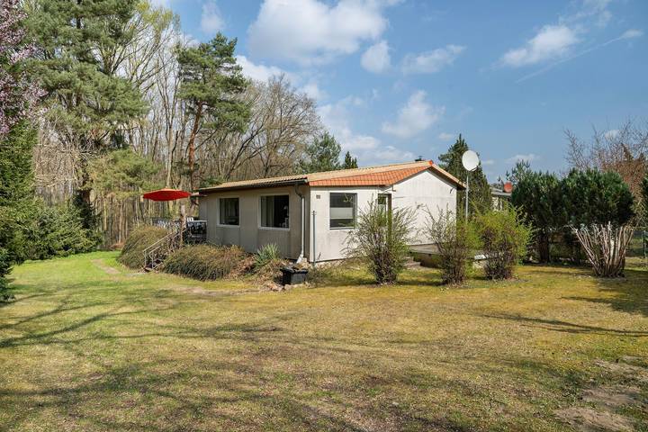 Bungalow für 4 Personen, mit Balkon und Garten