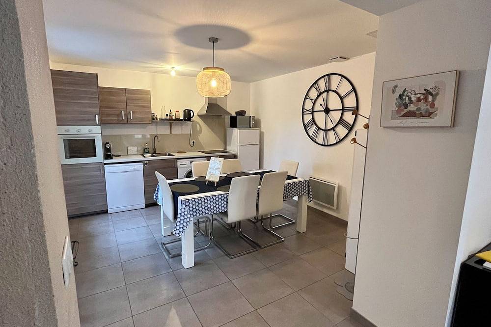 Entire apartment, Spacieux Appartement 2 Chambres en Plein Centre Ville de Maisse in Maisse, Parc naturel régional du Gâtinais français