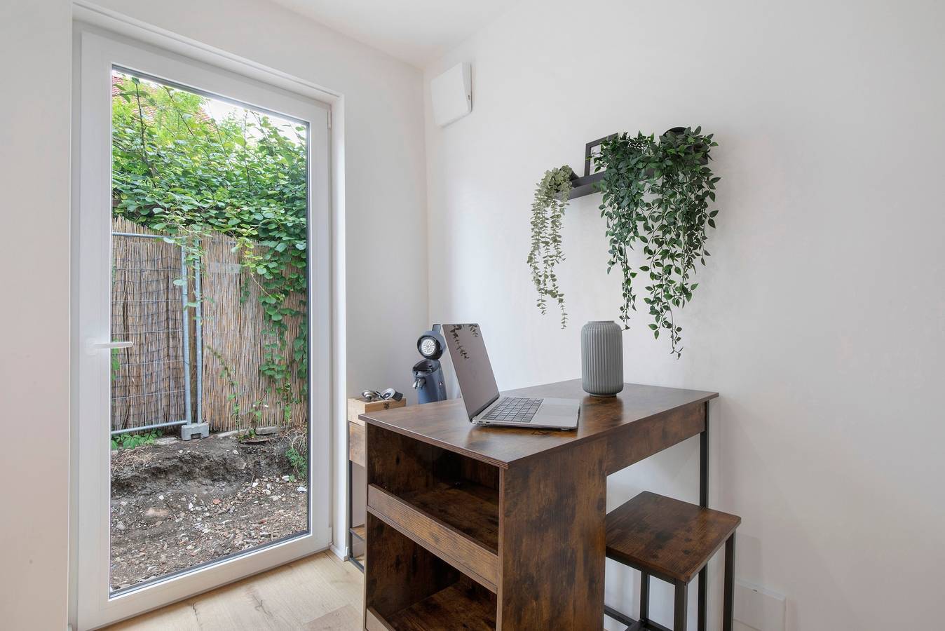 Appartement entier, Studio « Ay Homes 02 » avec Wi-Fi in Augsbourg, Souabe (Bavière)